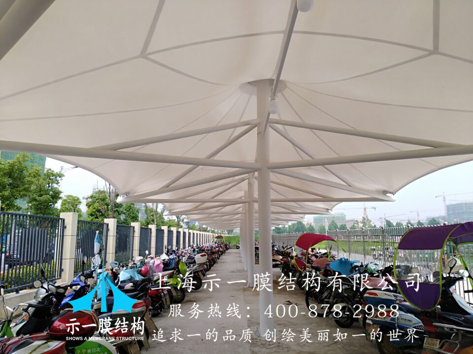 上海示一膜結(jié)構(gòu)安徽醫(yī)科大學(xué)附屬阜陽(yáng)醫(yī)院膜結(jié)構(gòu)車(chē)棚