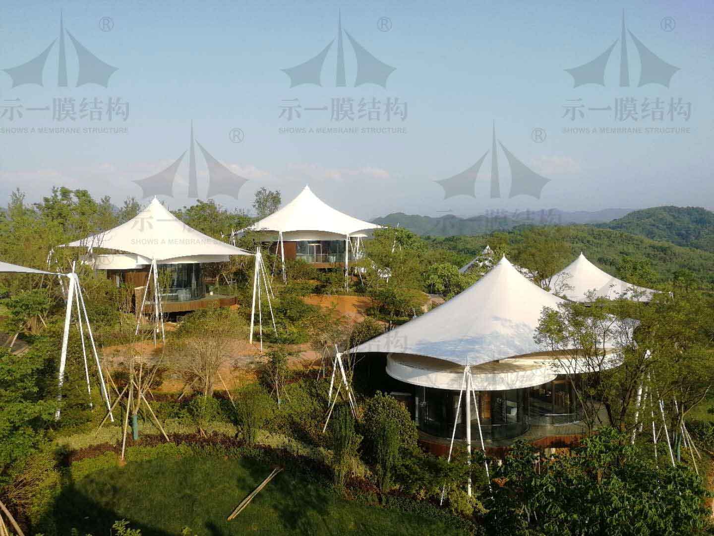 上海示一膜結(jié)構(gòu)諸暨度假山莊膜結(jié)構(gòu)遮陽(yáng)帳篷