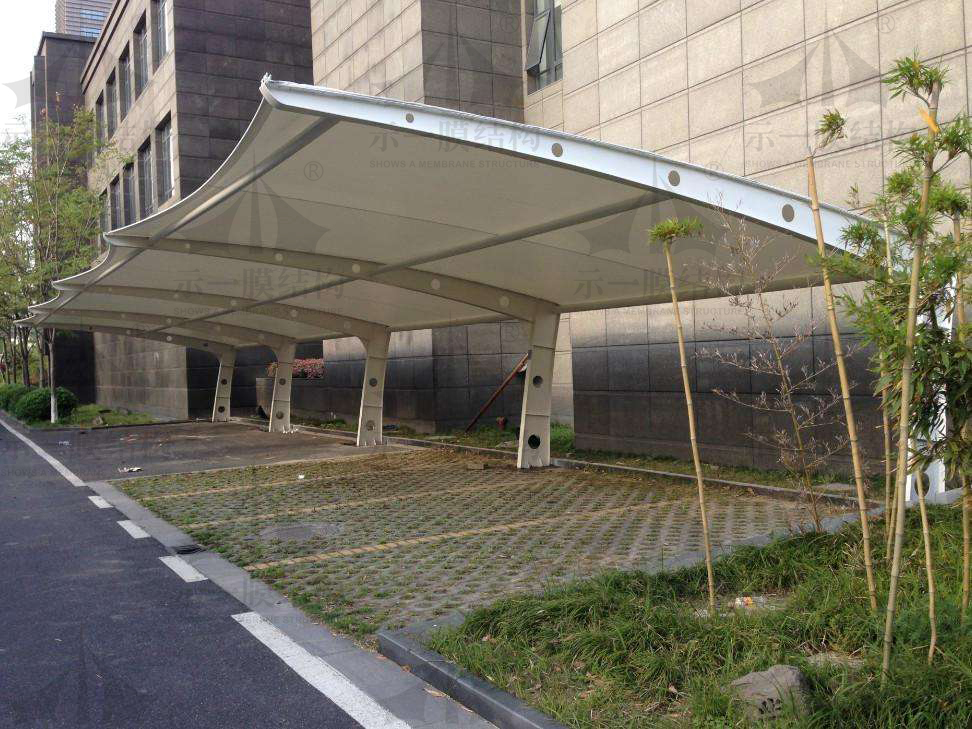膜結(jié)構(gòu)車棚四大引起的注意點
