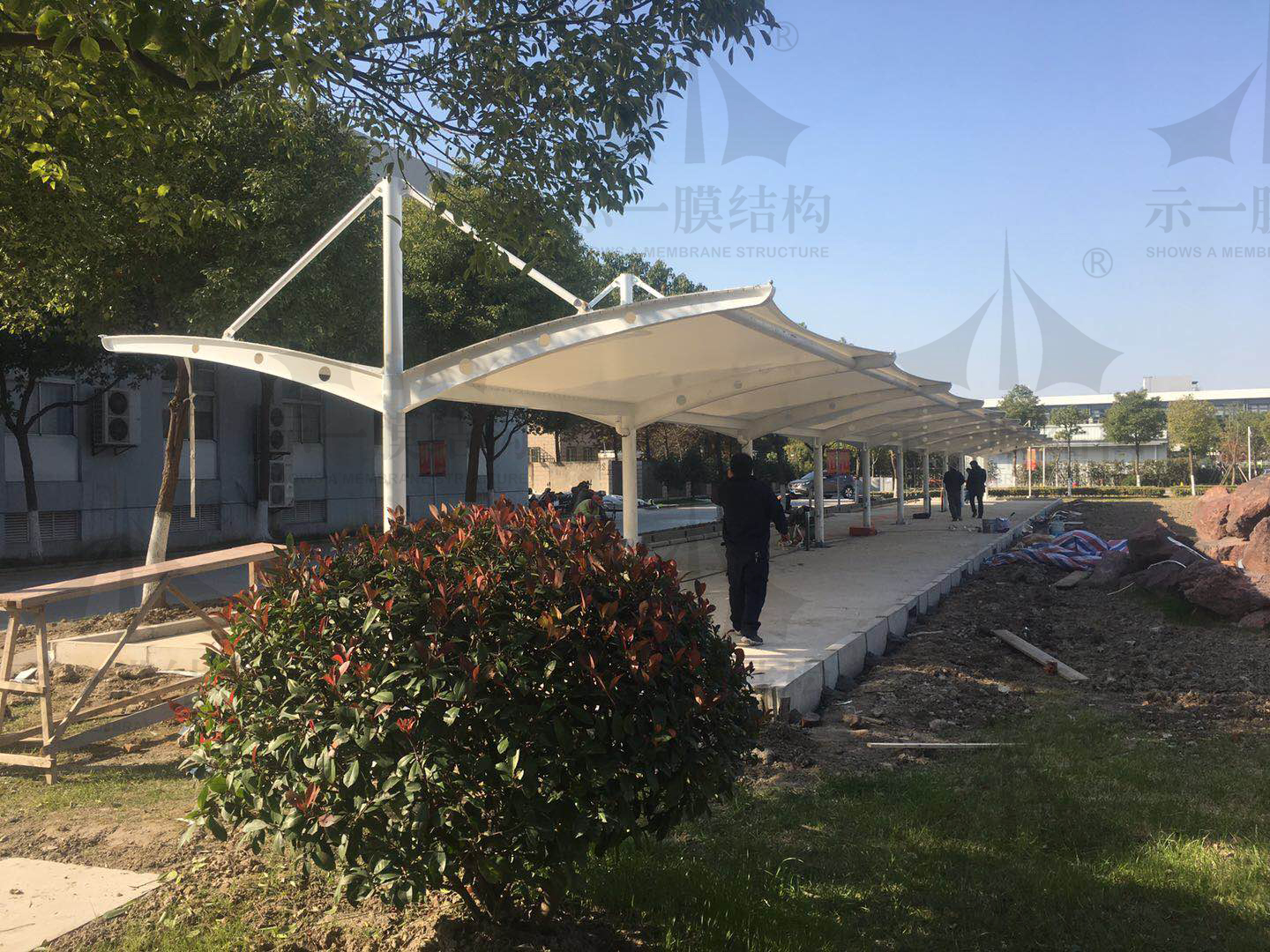 選擇耐用的膜結(jié)構(gòu)車棚從哪里著手？
