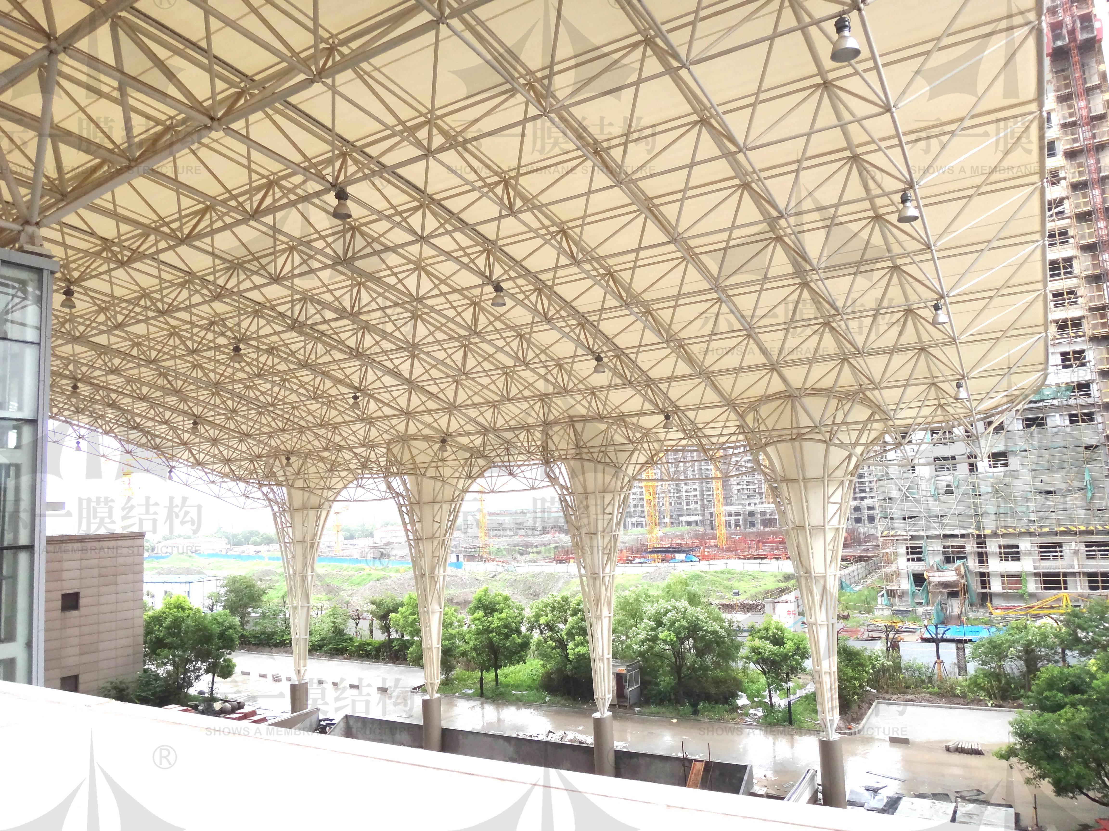 匯總膜結構建筑的抗震優(yōu)勢