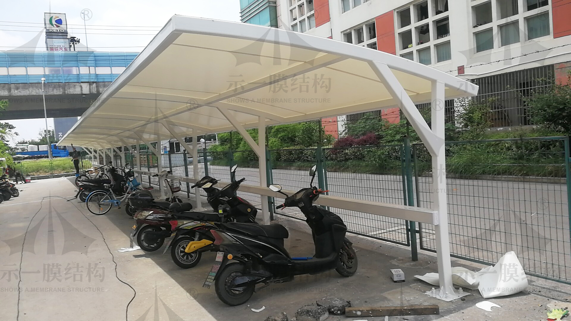膜結構車棚光照特性具體表現(xiàn)