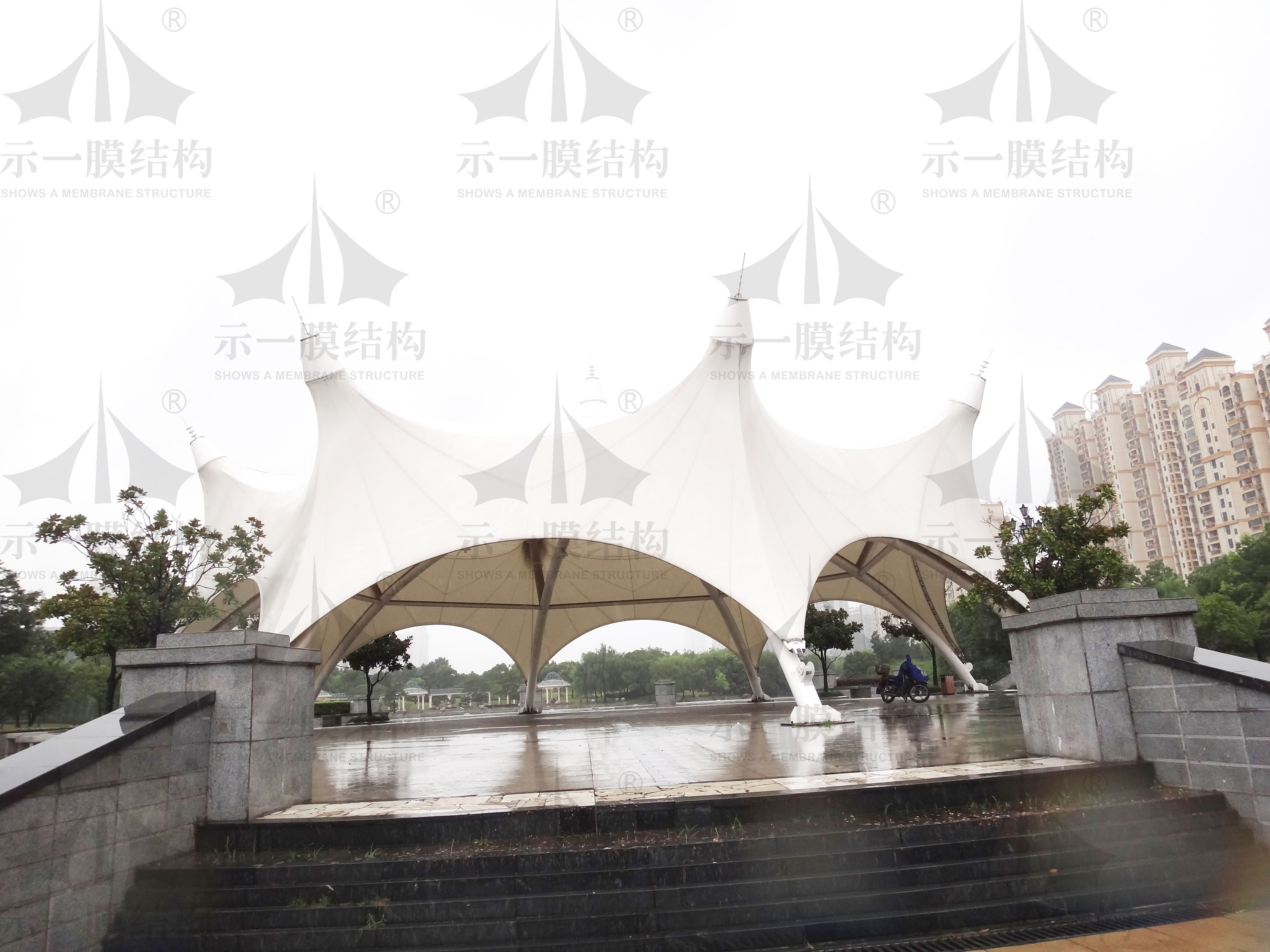 膜結(jié)構(gòu)建筑需要改善的問(wèn)題是什么？
